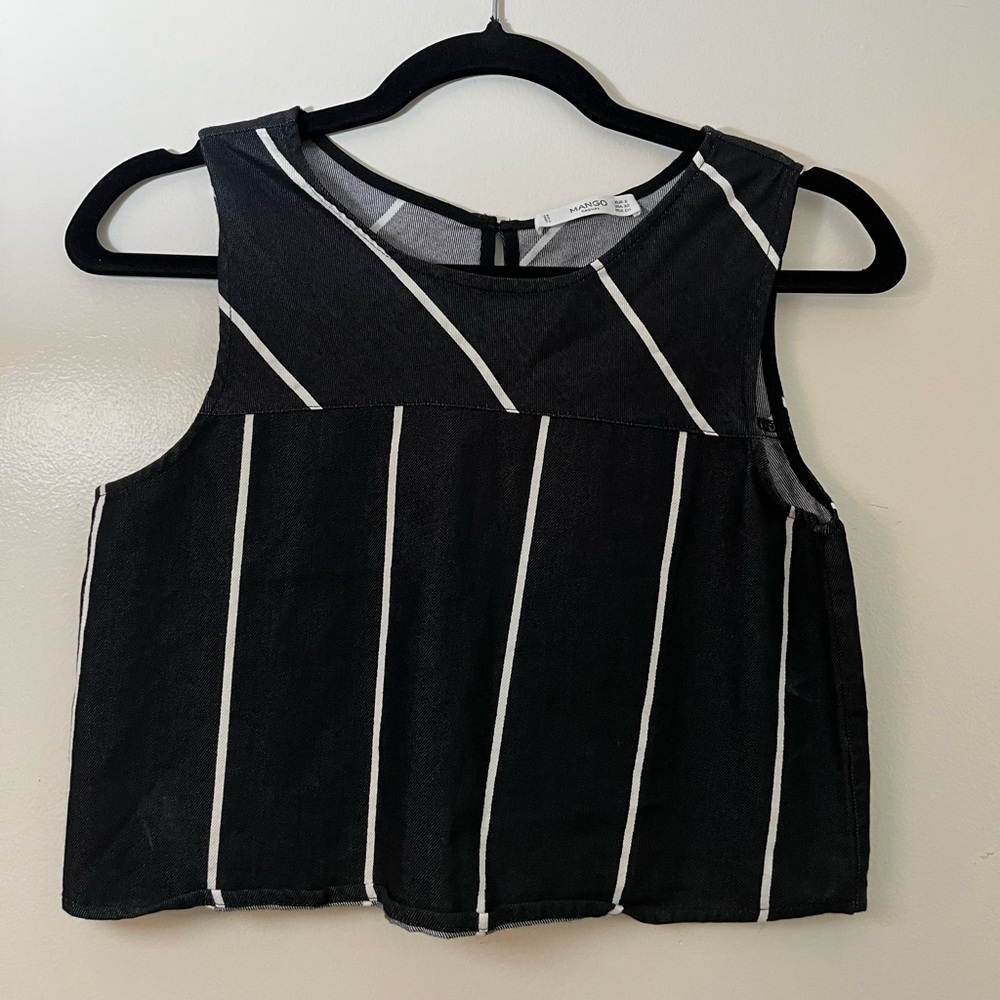 MANGO button back crop top